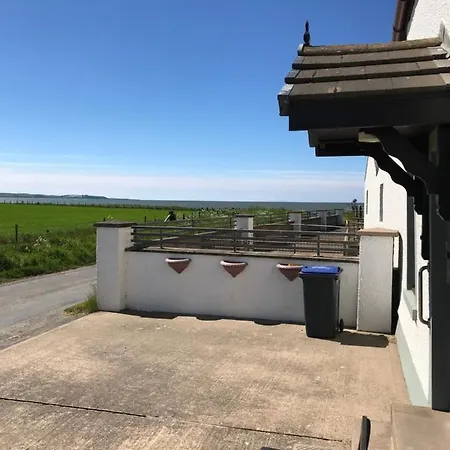 Holiday home Dove Allonby